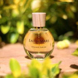 Eau de parfum, Pétillante Aurore à l'eau de source et aux huiles essentielles, Vegan & à 98% naturel - 30ml - Aimée de Mars